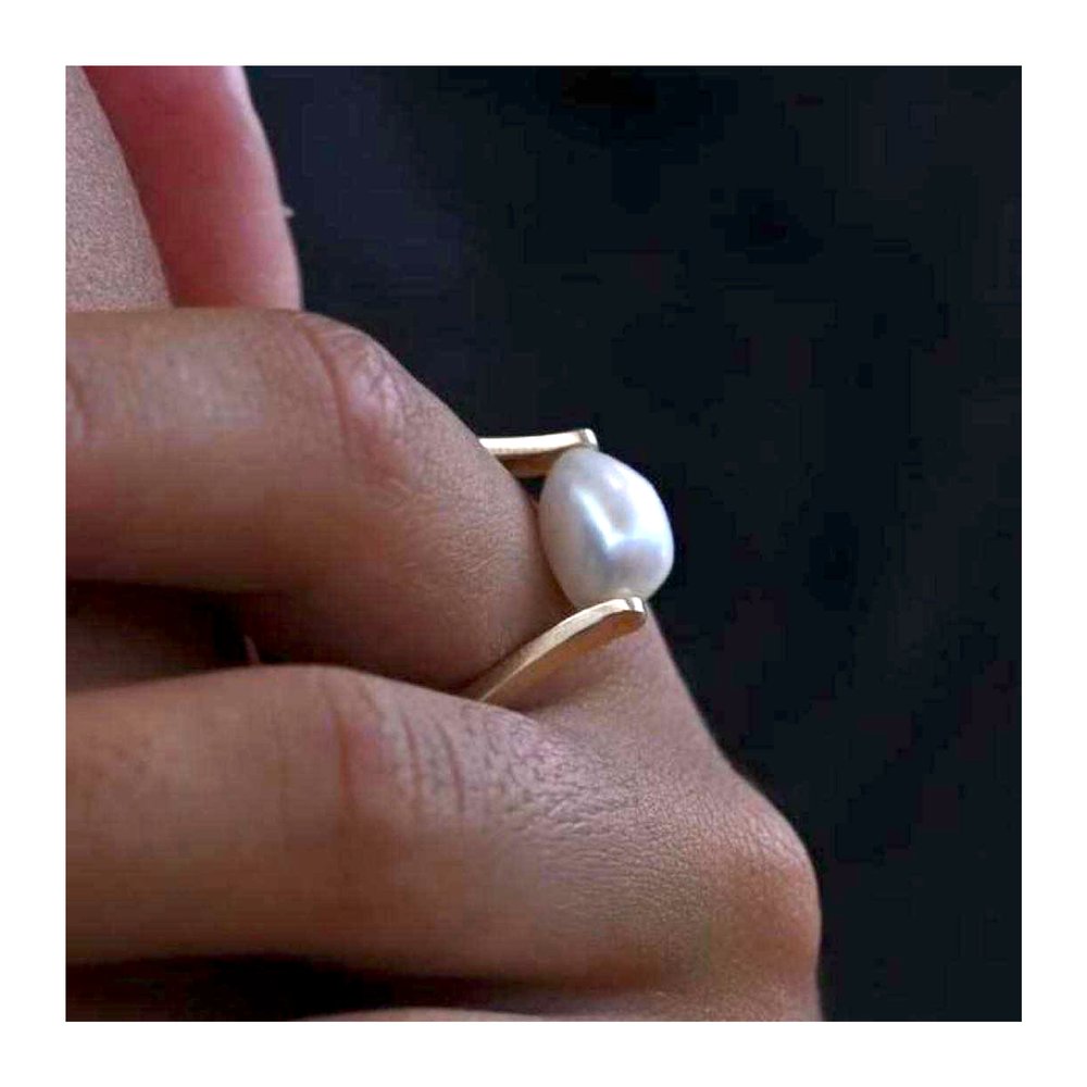 Amy Baroque Pearl Ring