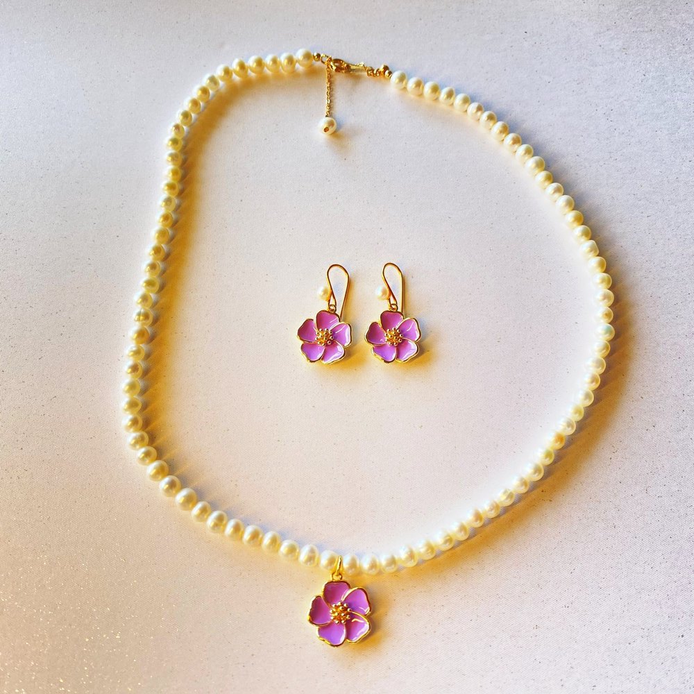 Aloha Earrings (Purple)