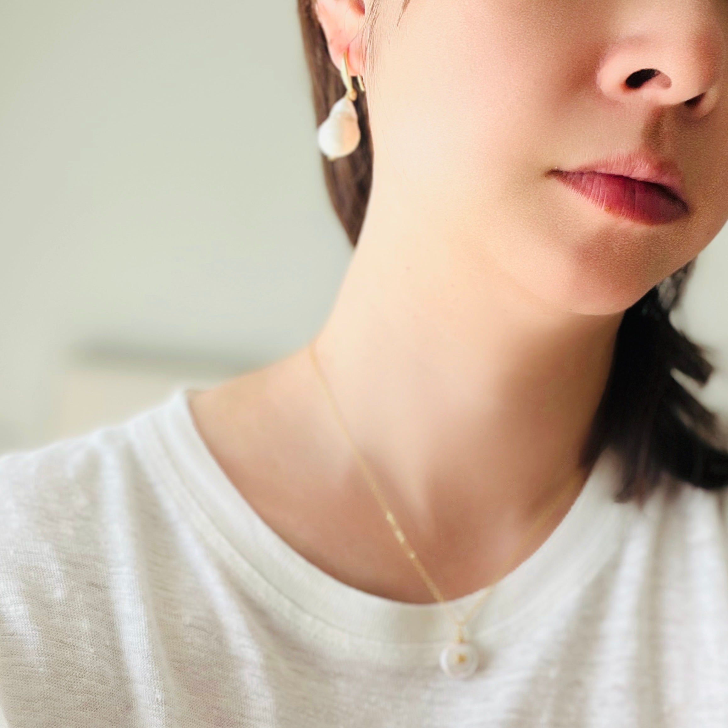 Amy Baroque Pearl Earrings