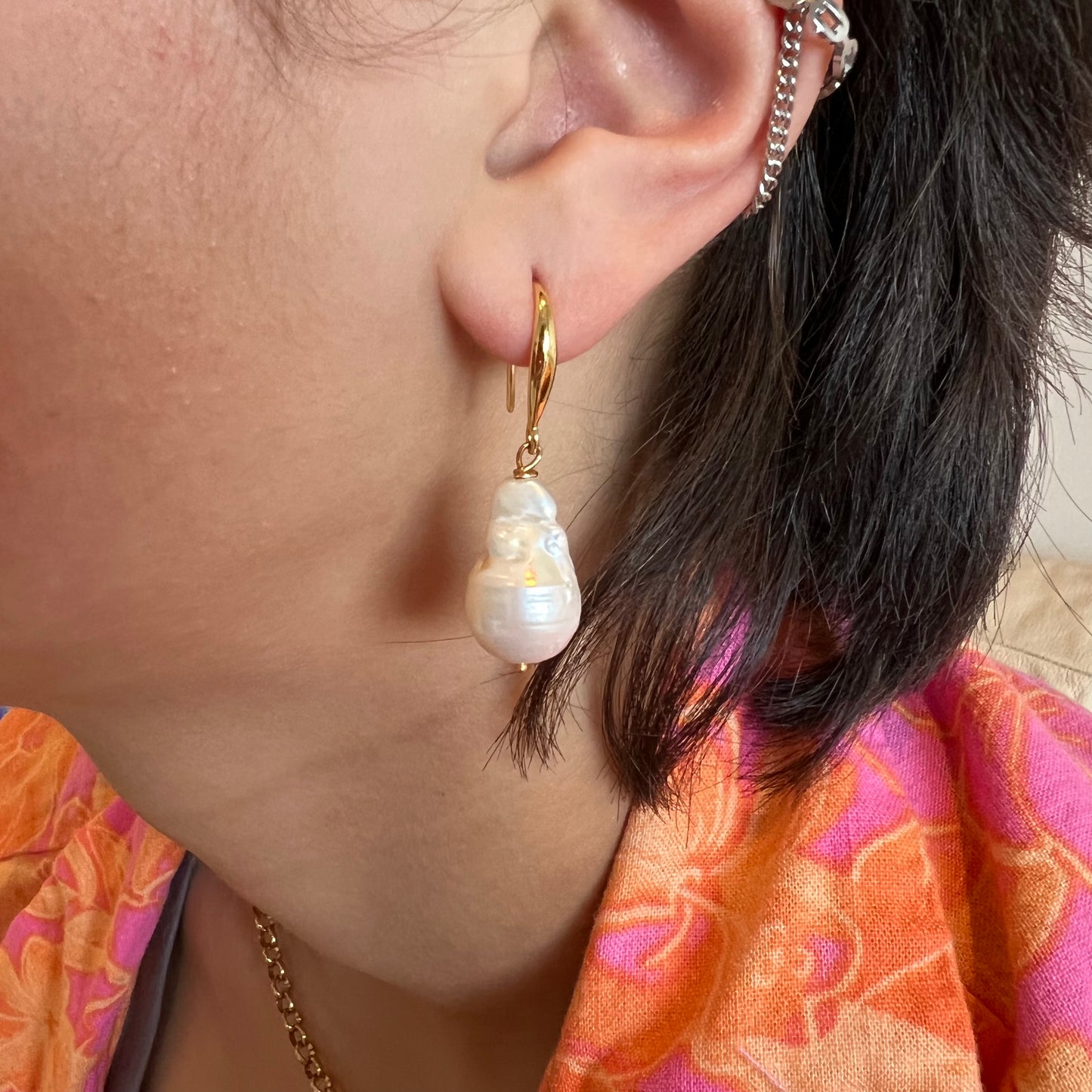 Amy Baroque Pearl Earrings